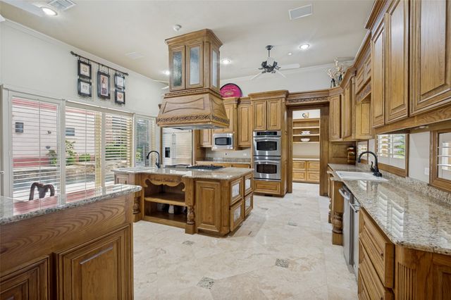 1634 Oak Ridge Drive, Corinth, TX 76210