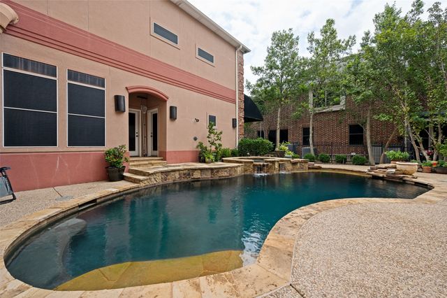 1634 Oak Ridge Drive, Corinth, TX 76210