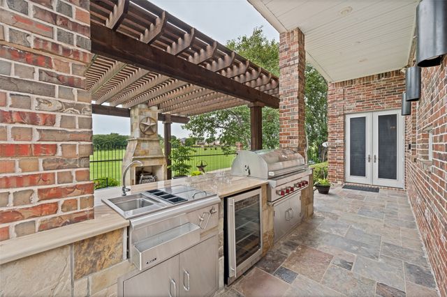 1634 Oak Ridge Drive, Corinth, TX 76210