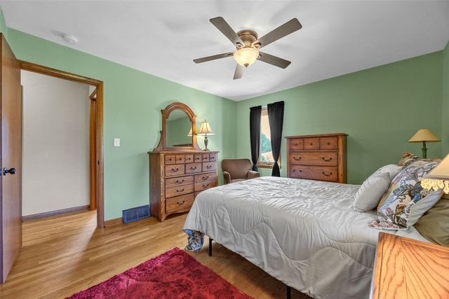 1950 McGowan Boulevard, Marion, IA 52302