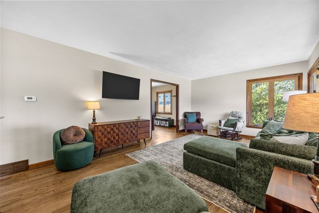 1950 McGowan Boulevard, Marion, IA 52302