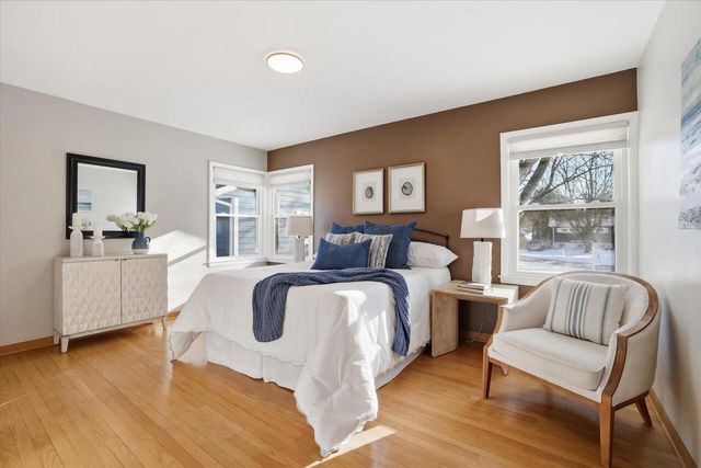 963 14th AVENUE, Grafton, WI 53024