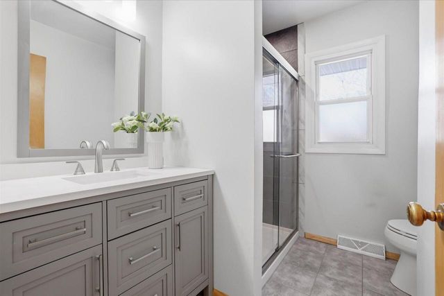 963 14th AVENUE, Grafton, WI 53024