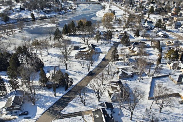 963 14th AVENUE, Grafton, WI 53024