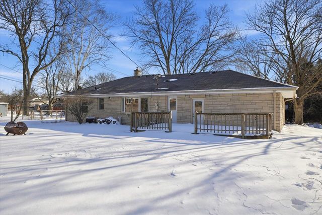 963 14th AVENUE, Grafton, WI 53024