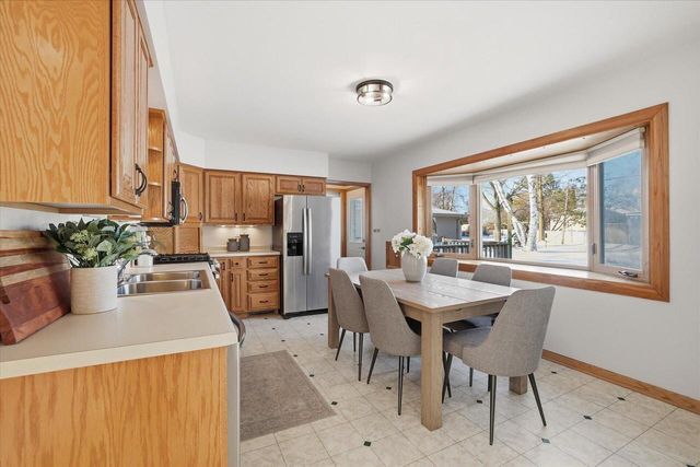 963 14th AVENUE, Grafton, WI 53024