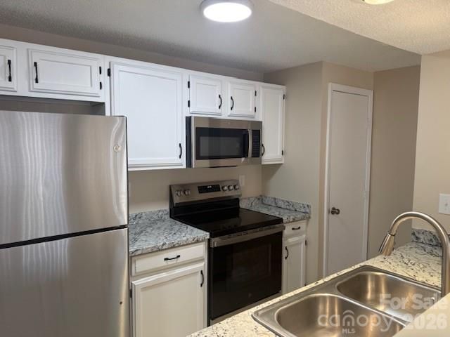 1610 Arlyn Circle, Charlotte, NC 28213