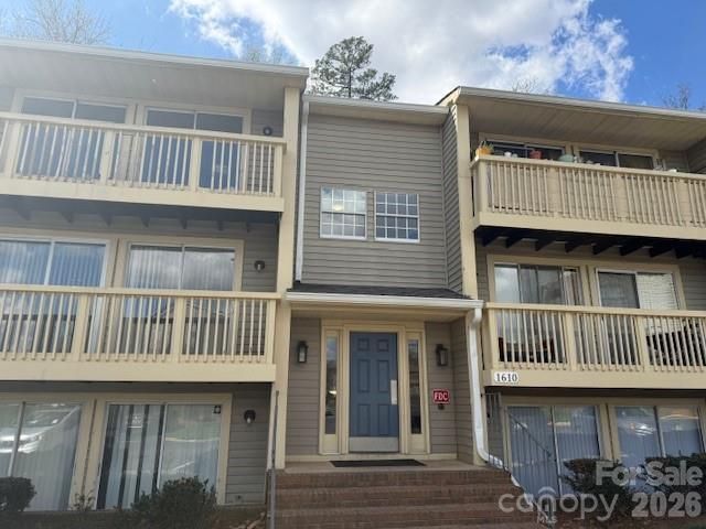 1610 Arlyn Circle, Charlotte, NC 28213