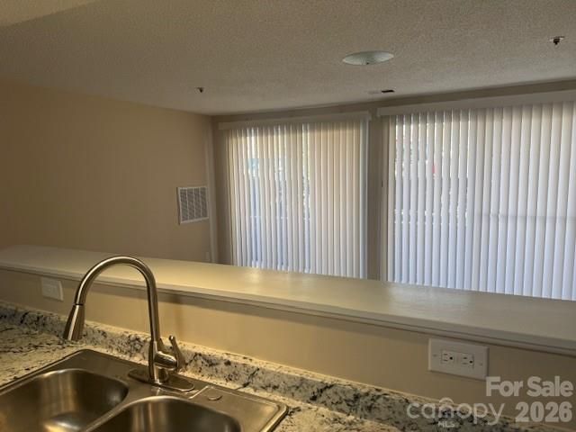 1610 Arlyn Circle, Charlotte, NC 28213