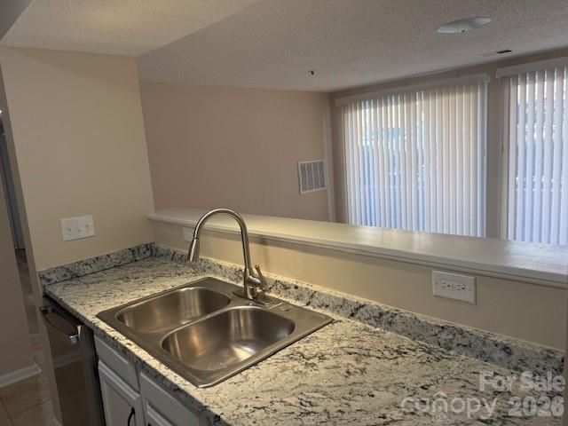 1610 Arlyn Circle, Charlotte, NC 28213