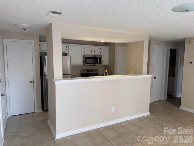 1610 Arlyn Circle, Charlotte, NC 28213