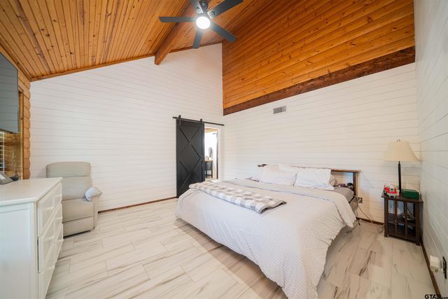 741 E Wilkins, Gladewater, TX 75647