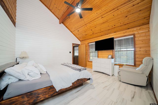 741 E Wilkins, Gladewater, TX 75647