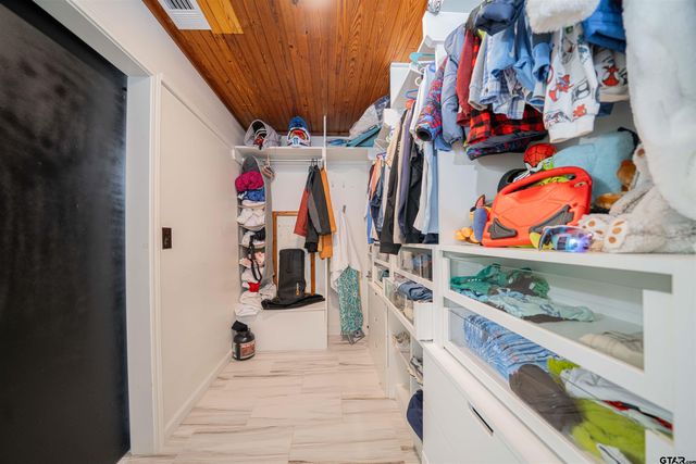 741 E Wilkins, Gladewater, TX 75647