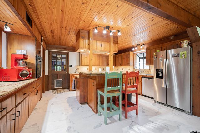 741 E Wilkins, Gladewater, TX 75647