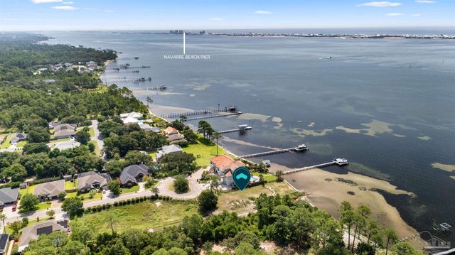 1709 Brooke Beach Dr, Navarre, FL 32566