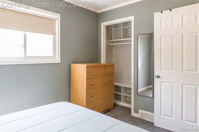 31539 Glen Street, Westland, MI 48186
