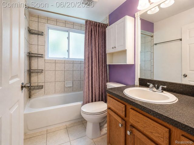 31539 Glen Street, Westland, MI 48186