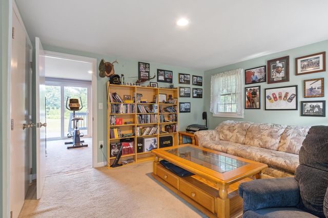 89 Townsend Road, Mason, NH 03048
