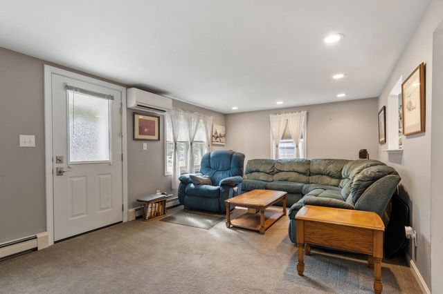 89 Townsend Road, Mason, NH 03048