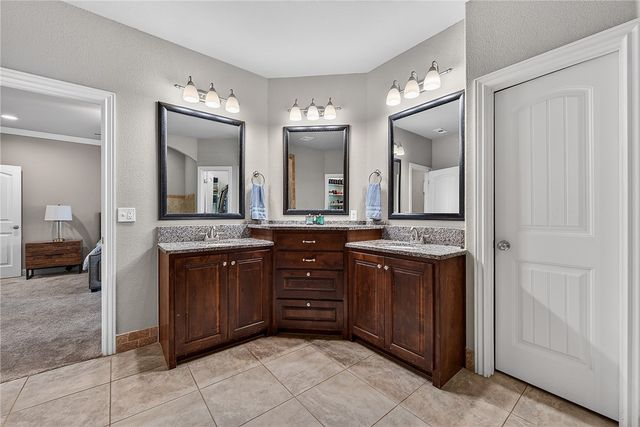 2003 NE Steinbeck Drive, Bentonville, AR 72712