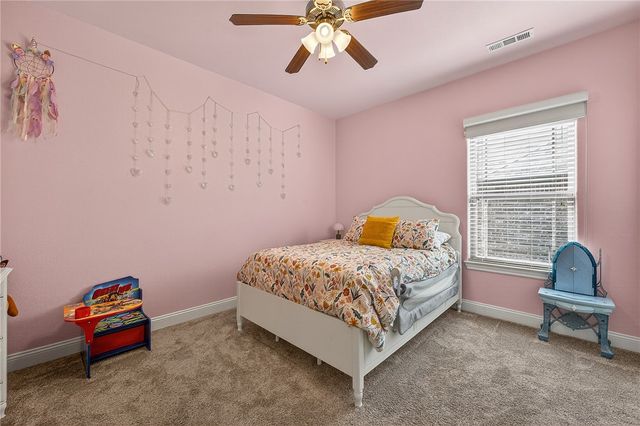 2003 NE Steinbeck Drive, Bentonville, AR 72712
