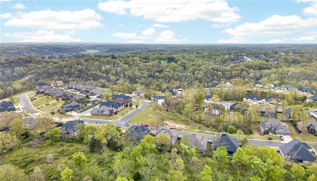 2003 NE Steinbeck Drive, Bentonville, AR 72712