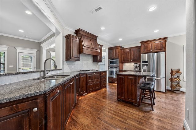 2003 NE Steinbeck Drive, Bentonville, AR 72712