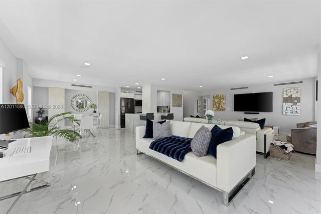 340 Sunset Dr 1810, Fort Lauderdale, FL 33301