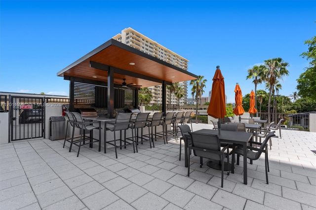 340 Sunset Dr 1810, Fort Lauderdale, FL 33301