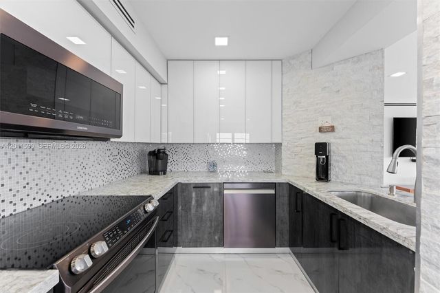 340 Sunset Dr 1810, Fort Lauderdale, FL 33301