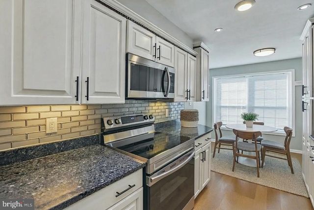 9523 CHERRY OAK CT, Burke, VA 22015