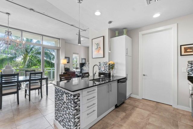 335 SE 6th Avenue 304, Delray Beach, FL 33483