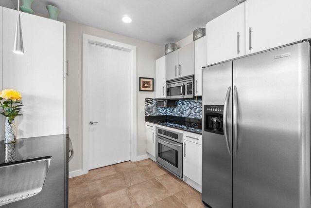 335 SE 6th Avenue 304, Delray Beach, FL 33483