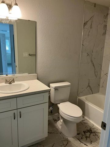 363 Poinsettia Avenue 363, Sebring, FL 33870
