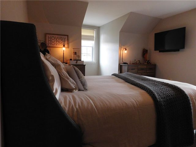 14 Westfield Road, Warwick, RI 02888