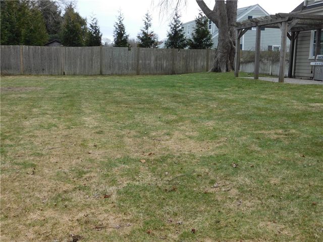 14 Westfield Road, Warwick, RI 02888