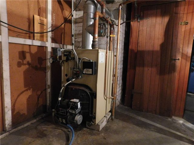 14 Westfield Road, Warwick, RI 02888