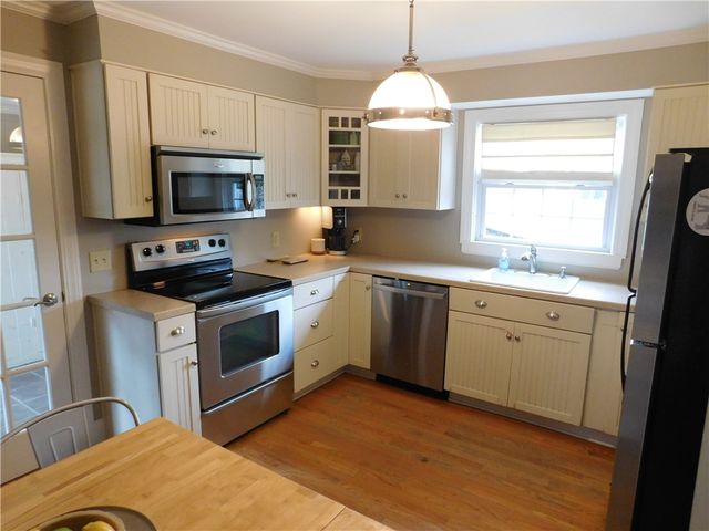 14 Westfield Road, Warwick, RI 02888