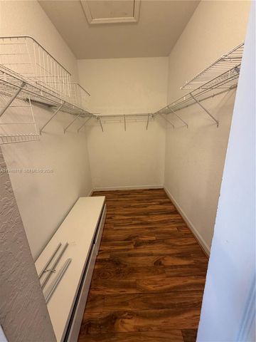 20715 NE 10th Ct 20715, Miami, FL 33179