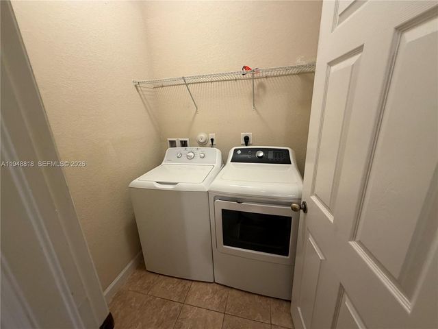 20715 NE 10th Ct 20715, Miami, FL 33179