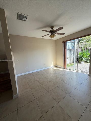 20715 NE 10th Ct 20715, Miami, FL 33179