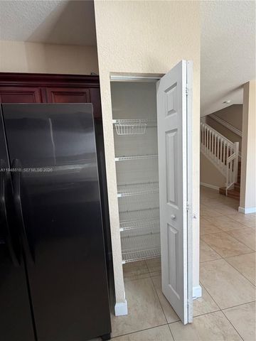 20715 NE 10th Ct 20715, Miami, FL 33179