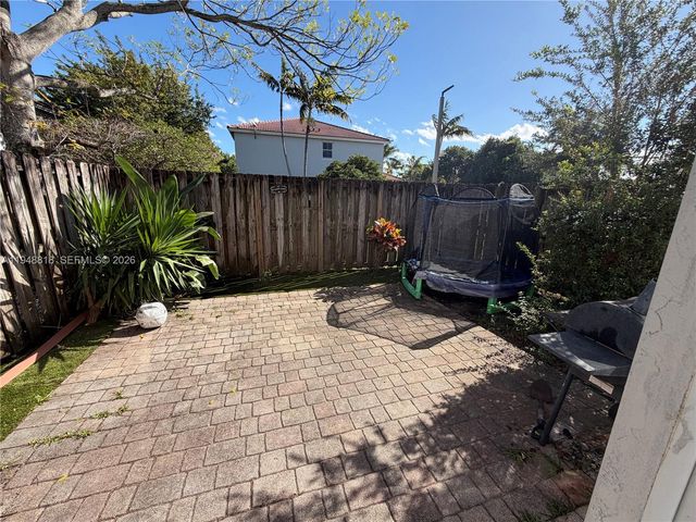 20715 NE 10th Ct 20715, Miami, FL 33179