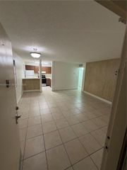 5501 SW 77th Ct 204C, Miami, FL 33155