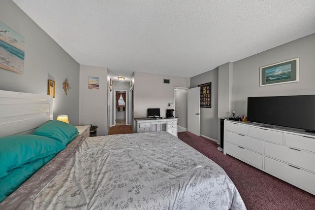 6731 Cypress Road 402, Plantation, FL 33317