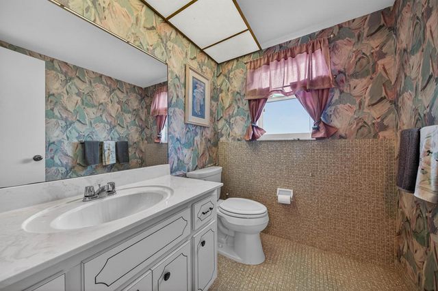 6731 Cypress Road 402, Plantation, FL 33317