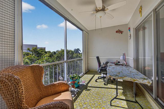 6731 Cypress Road 402, Plantation, FL 33317