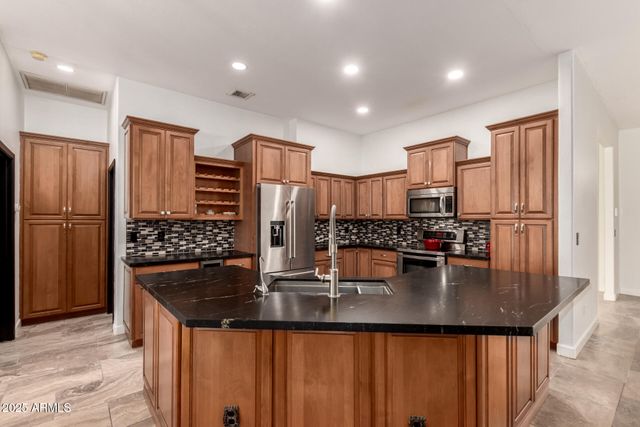 39029 N 21ST Avenue, Phoenix, AZ 85086