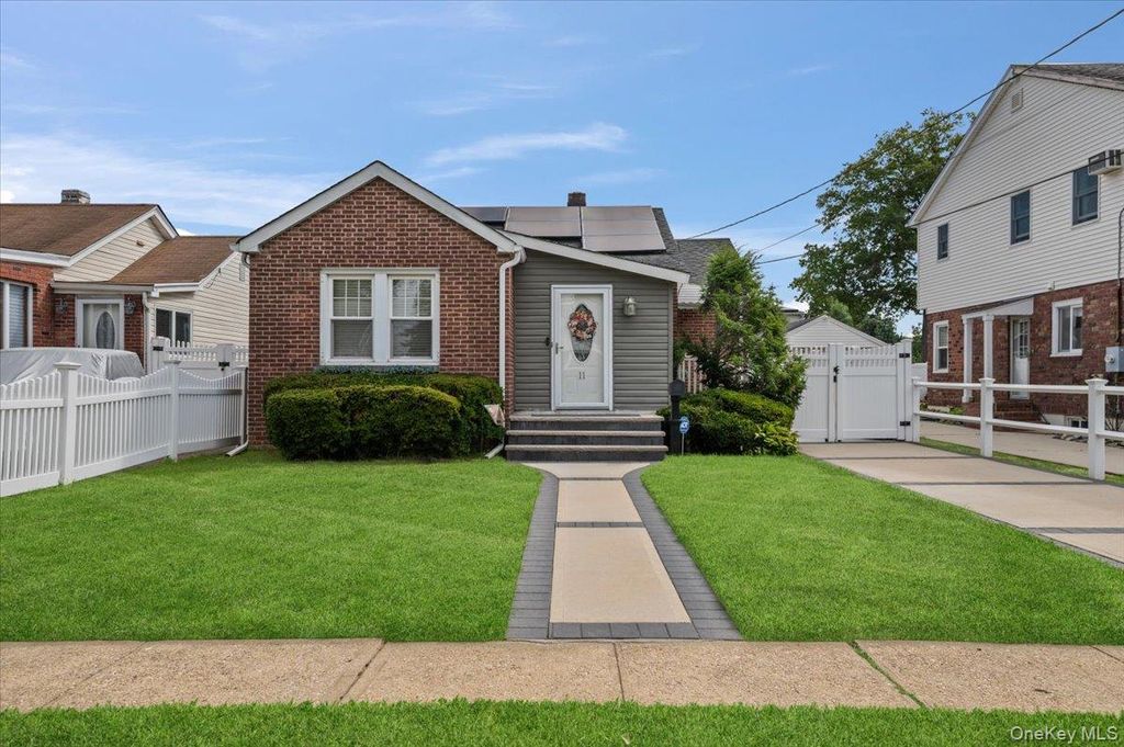 11 Belt Street, North Bellmore, NY 11710 — exterior